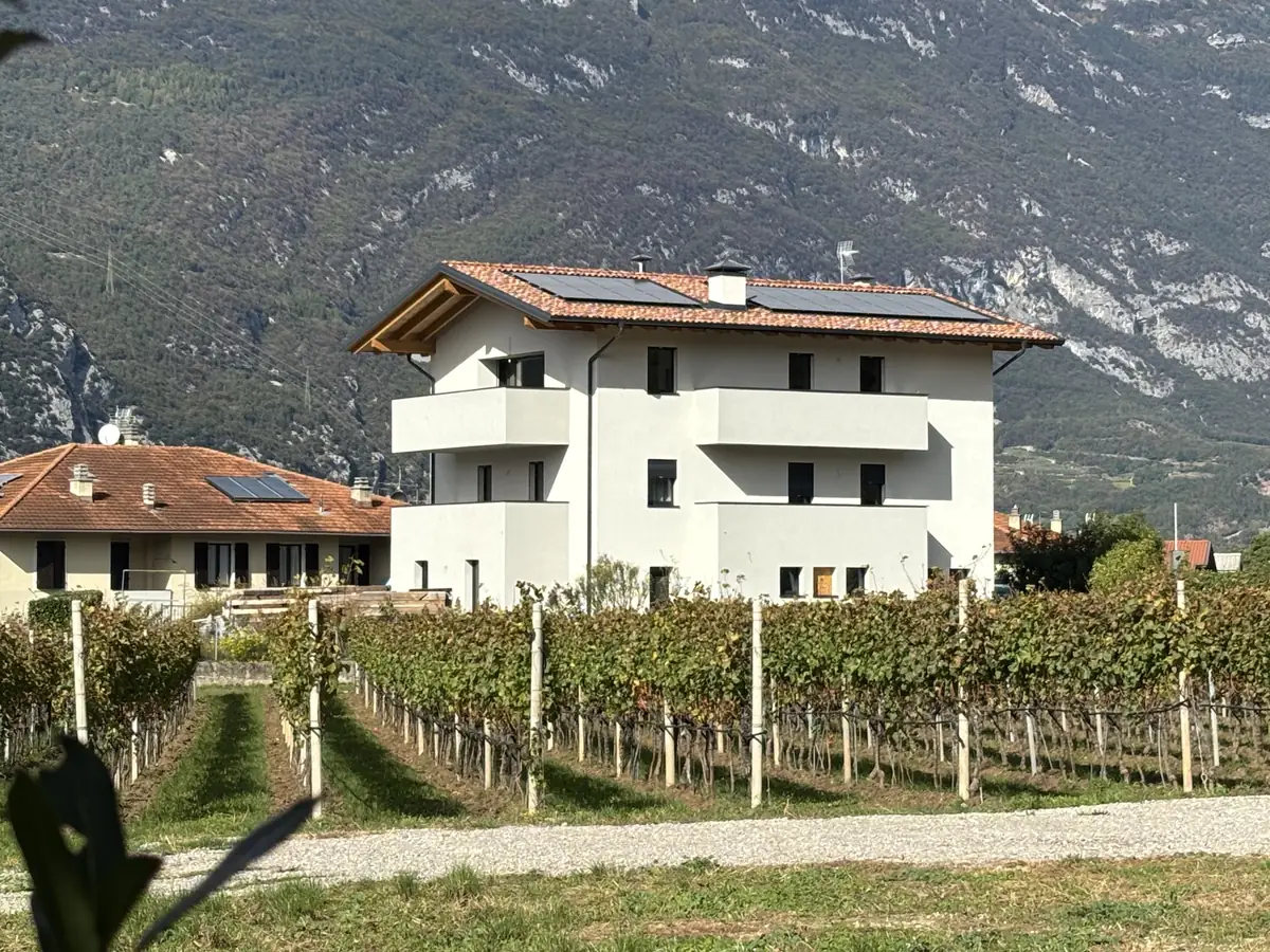 Palazzina ristrutturata tra i vigneti
